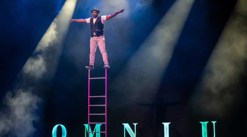 Ladder acrobat Ermiyas Muluken in Omnium Circus show "I'mPossible"