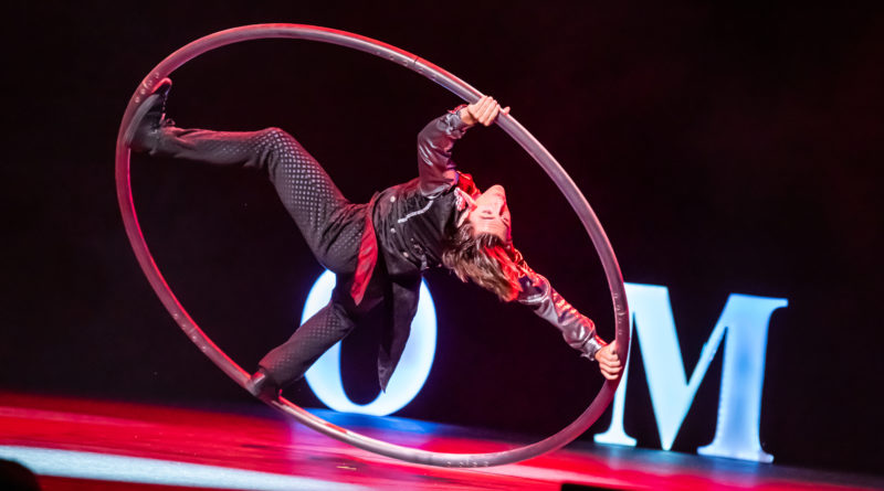 Cyr wheel/wheel of destiny circus performer Elan Espana in Omnium Circus Show "I'mPossible"
