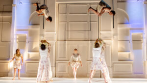 Entre Chien et Louves: How Cirque Leroux Looks to the Future