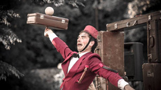 Tutti in Valigia - Everything in a Suitcase - Circus Shows - CircusTalk