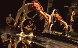 ON/OFF by the National Institute of Circus Arts (NICA)